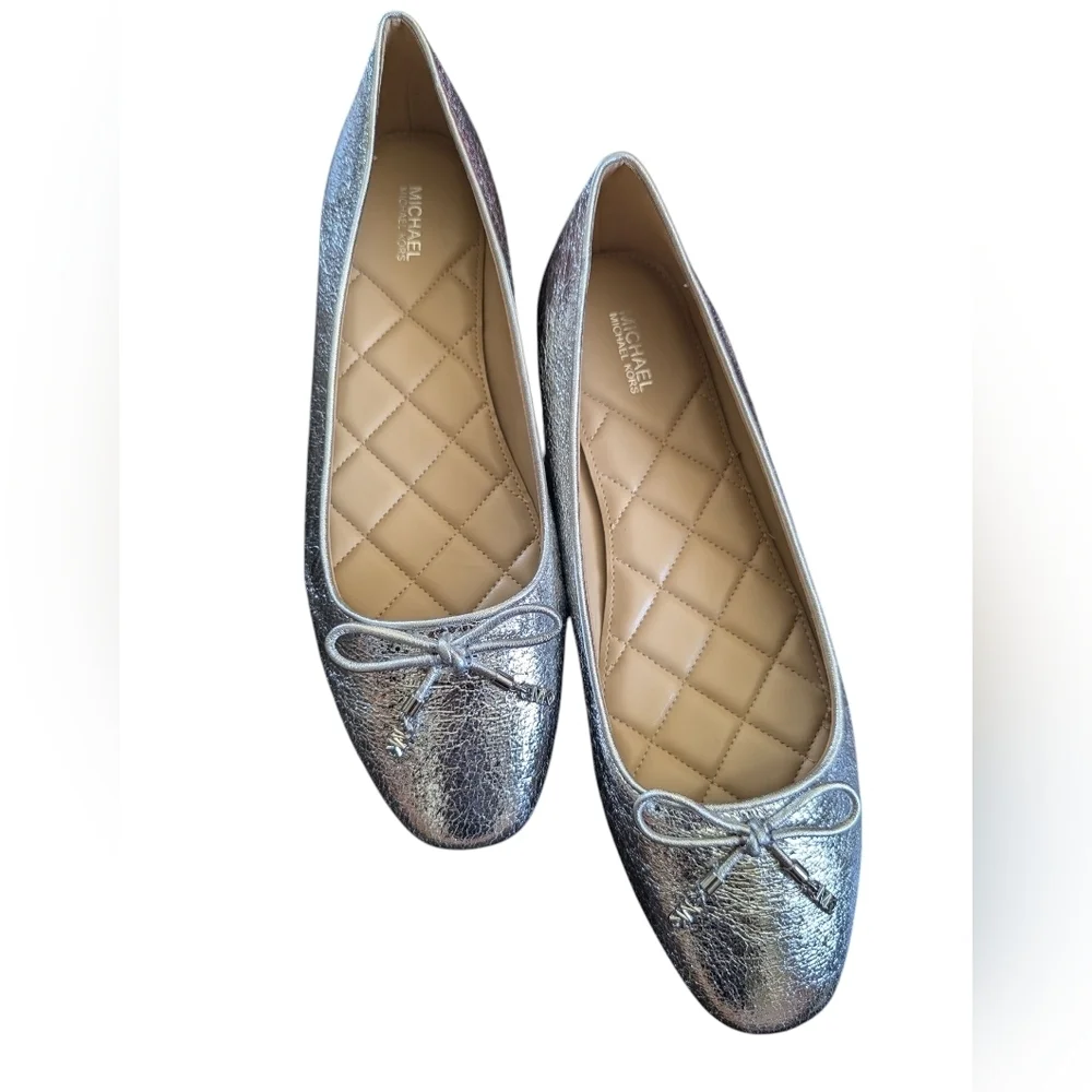 Michael Kors Metallic Silver Ballet Flats Bow Logo Size 11M New